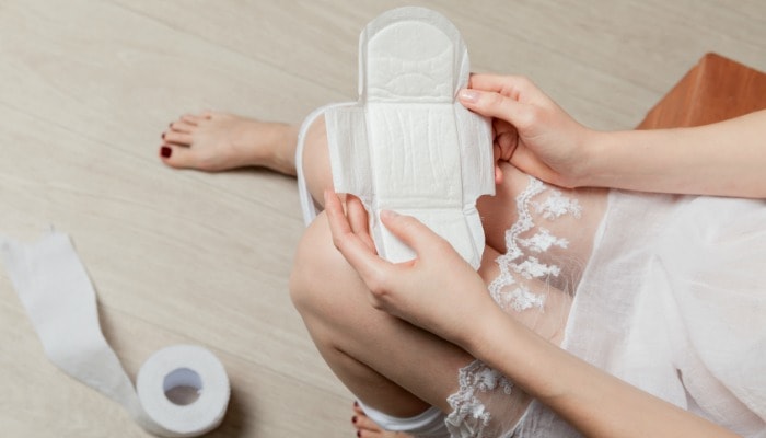 Choose the best postpartum pads for the first six weeks after birth. Plan for heavy bleeding at first, and continually less for the remaining 3-5 weeks.