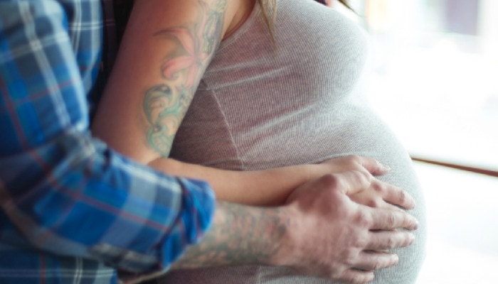 Water breaking during pregnancy can be cause for alarm, celebration, and much in between. Find out what it feels like, when it can happen, how long until baby arrives, and more. #pregnancy #birth #labor #laboranddelivery #naturalbirth #hospitalbirth