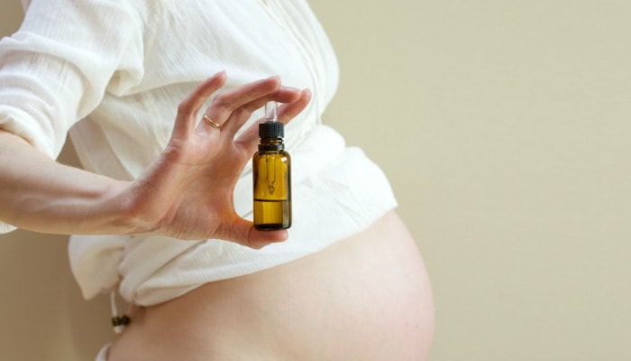 3 {must have} Essential Oils for Labor | Mother Rising