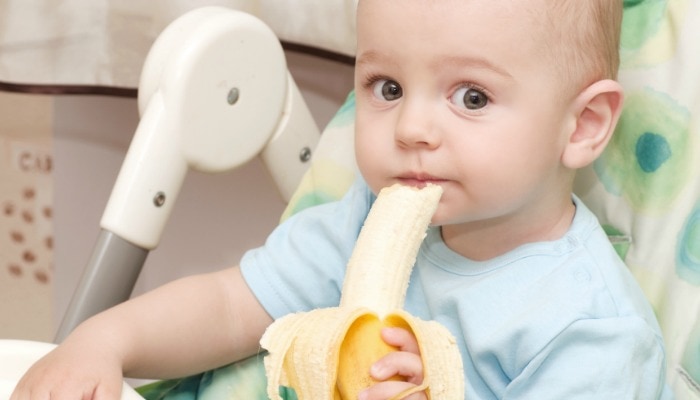 15 Delicious Baby’s First Foods That Aren’t Rice Cereal | Mother Rising