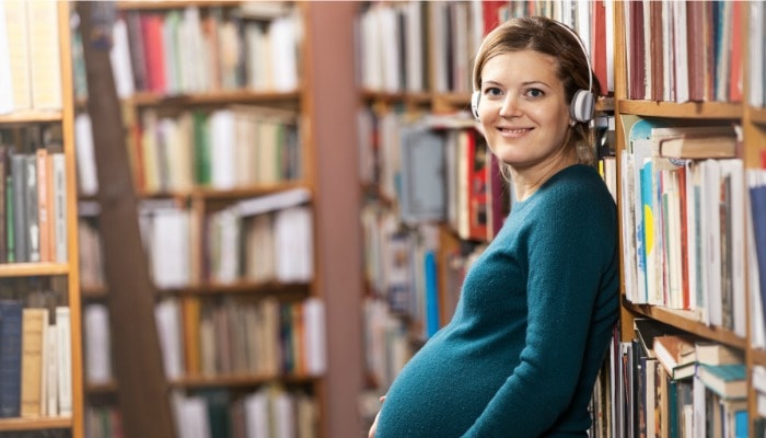 10 of the Best Pregnancy Books You Must Read in the Second Trimester | Mother Rising