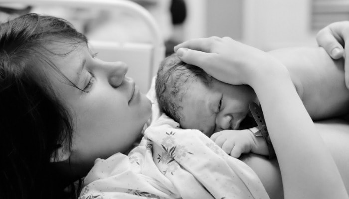 These are the 7 huge mistakes first time moms make before and during labor, even when she's planning on getting an epidural.
