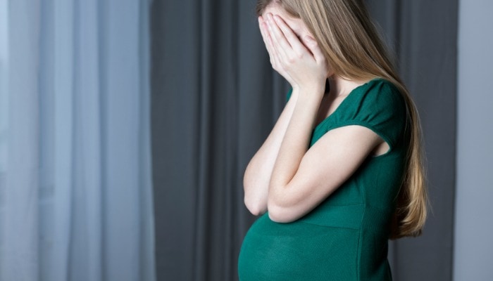 10 Signs You’re in Denial About Pregnancy | Mother Rising