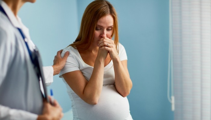 Parents, pay attention! The following are 20 tell tale signs that it's time to fire your OB, midwife or other care provider. #hospitalbirth #birth #pregnancy