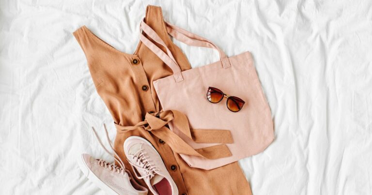 How to Make a Summer Postpartum Capsule Wardrobe