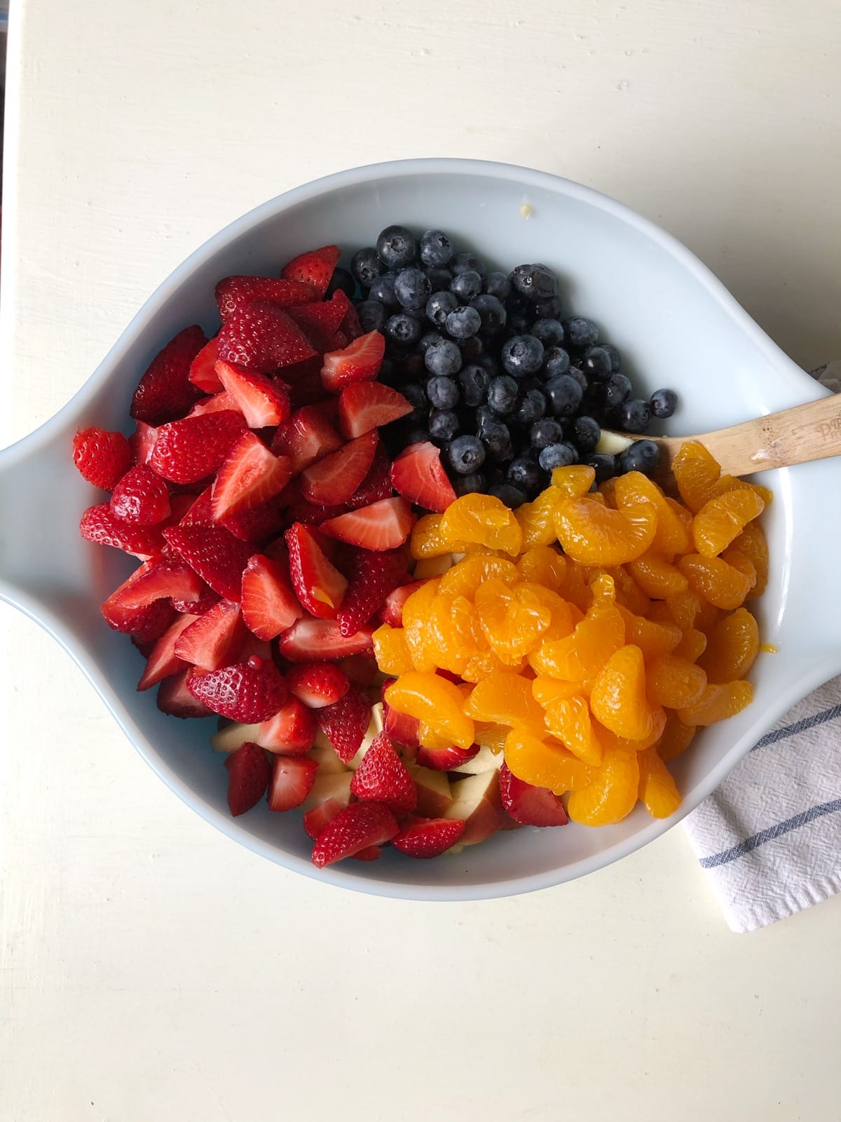 Wondering how to make fruit salad? Use this fruit salad recipe for get-togethers, parties, a side dish for grilling out, or a snack on the go.