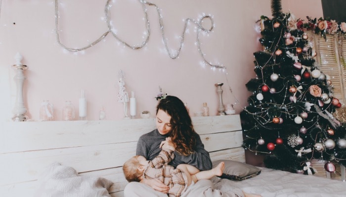 Ever had mastitis? Did you get it during the holidays? For those that are new to the game, here are some tips to avoid holiday mastitis. (And trust me, this is NOT what you want to be dealing with during this busy season!)
